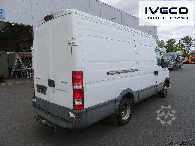 Furgão de teto alto IVECO 35C17V/P