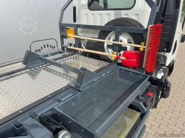 Transporter mit Kipper ISUZU M30 5.2 l. breitenverstellb Absetzkipp 1.5-10 m³