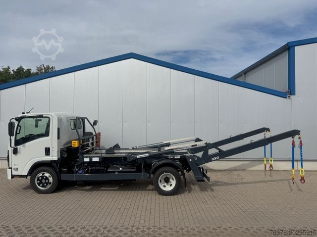 Transporter mit Kipper ISUZU M30 5.2 l. breitenverstellb Absetzkipp 1.5-10 m³