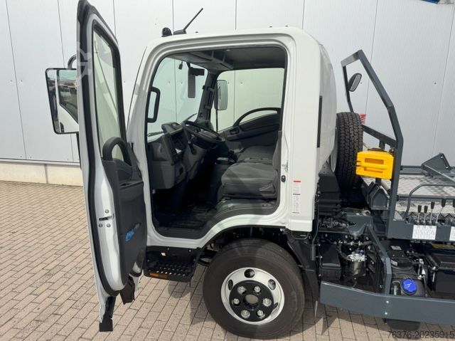 Transporter mit Kipper ISUZU M30 5.2 l. breitenverstellb Absetzkipp 1.5-10 m³