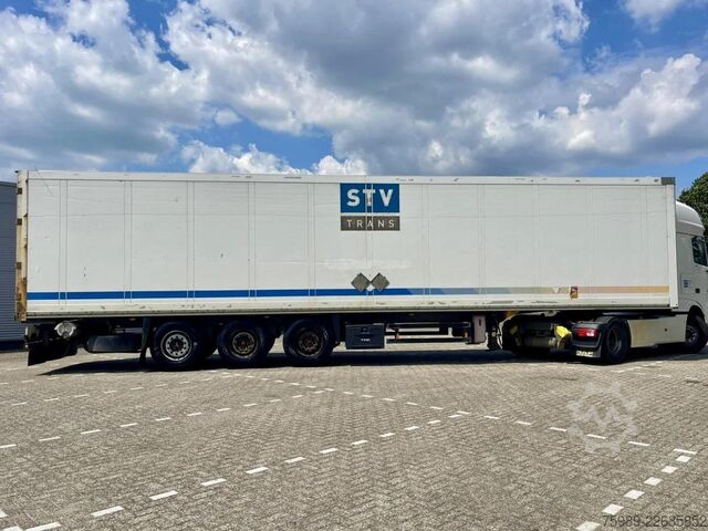  Schmitz Cargobull SAF AXLES, LIFT AXEL, DISC BRAKES, AIR SUSPENSION