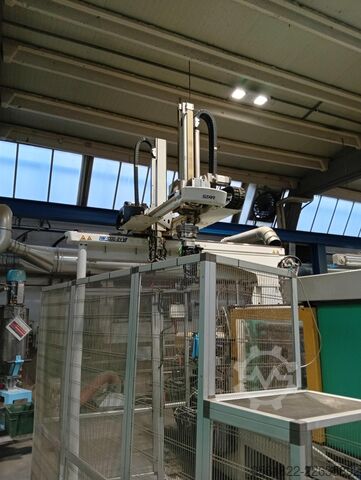 Spritzgießmaschine Arburg ALLROUNDER 520 C 2000-675