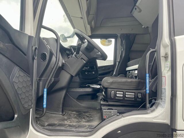 Tracteur standard Iveco S-WAY 460 CNG, RETARDER, ACC