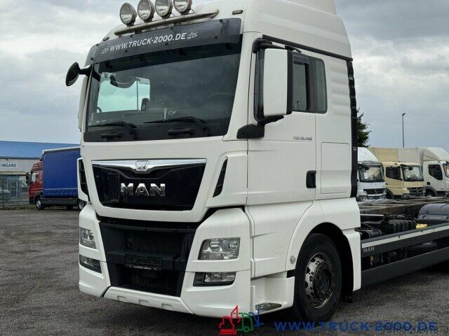 Felépítménycserélő teherautó MAN TGX 26.480 XLX Haus Bett hydr Hub Multi Wechsler