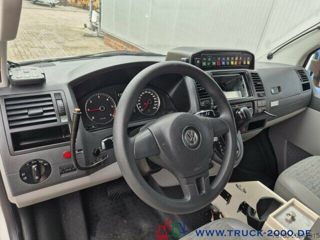 Πυροσβεστικό όχημα Volkswagen T5 2.0 TDI Automatic KTW Krankentransport Klima