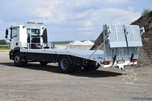 Autószállító teherautó MAN TGM 15.290 Maschinentransporter