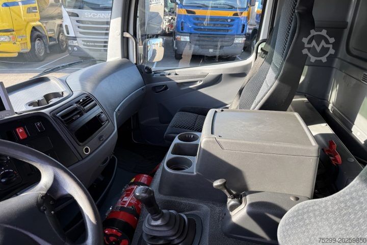 Box truck Mercedes-Benz Atego 818 Koffer mit HB / Swiss-Vehicle