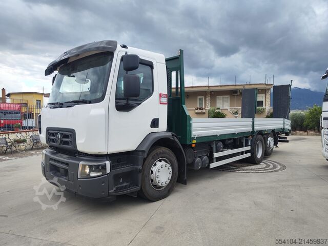 Dieplader met hydraulische oprijplaten en lier Renault D 26