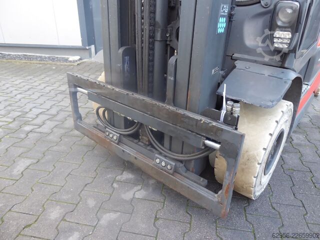 Treibgasstapler Linde H25T-01