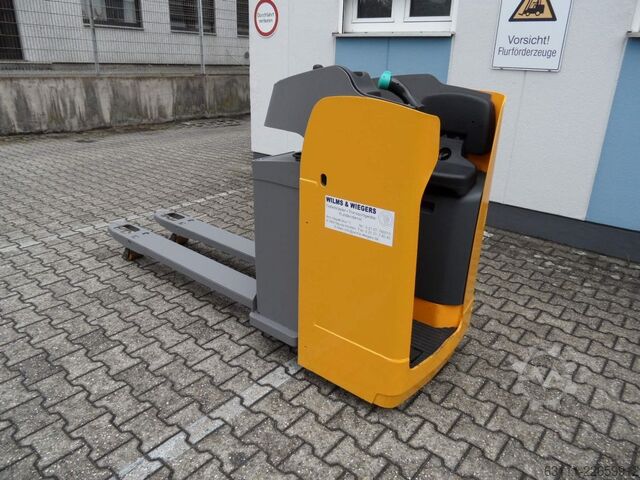 Ruční paletový vozík Jungheinrich ESE 120 - 1600 mm Gabeln - NEUE Batterie