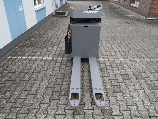 Ruční paletový vozík Jungheinrich ESE 120 - 1600 mm Gabeln - NEUE Batterie
