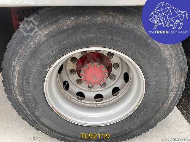 Refrigerated/frozen transport Volvo FM 330