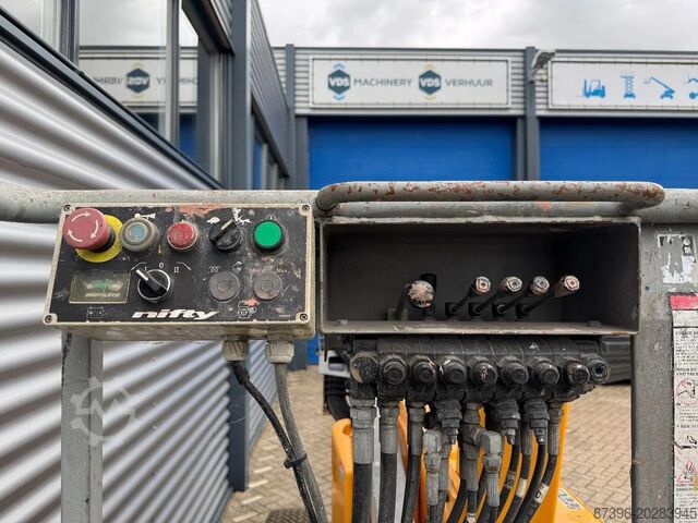 Gelenkteleskoparbeitsbühne Niftylift HR12NE Hoogwerker Knikarmhoogwerker