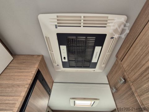 Półzintegrowany kamper Weinsberg CaraCompact 600 MEG EDITION [PEPPER] *Klima*Backofen*Rahmenfenster*