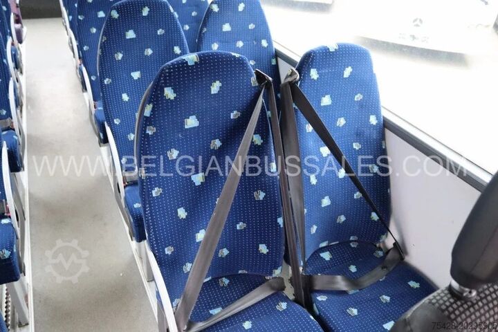 Minibüs Mercedes VARIO O 813 DE