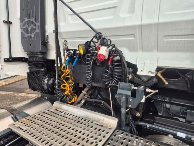 Standard-SZM Iveco Stralis AS440S46T/P NG LNG Standklima Intarder