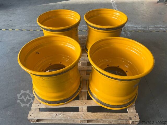 Rad mit Reifen Forst Forst Felgen / Felge / 4 x lagernd