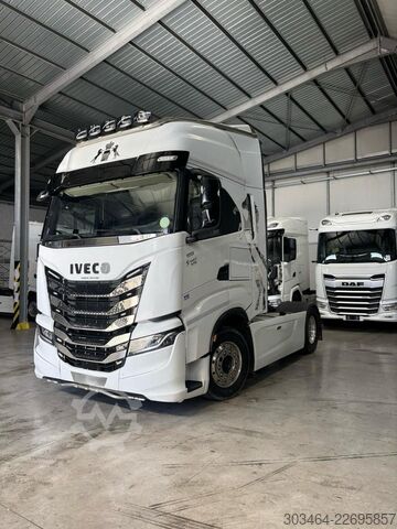 Trattore stradale standard IVECO S-WAY 570 uff. Italia- FULL OPT.+ACCIAI