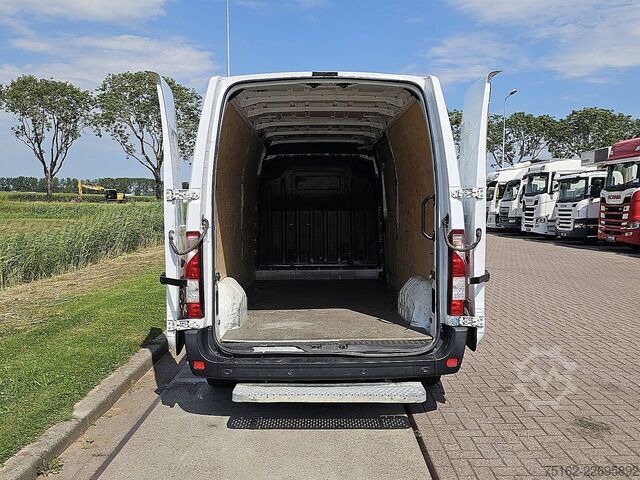 Στέισον βάγκον με ψηλή οροφή RENAULT MASTER 2.3 DCI 150 L3H2