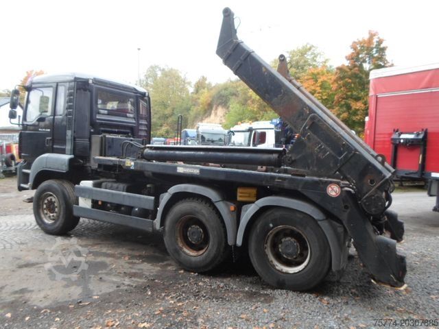 Haakarm vrachtwagen MAN TGA 26.440/6x4/ Absetzer