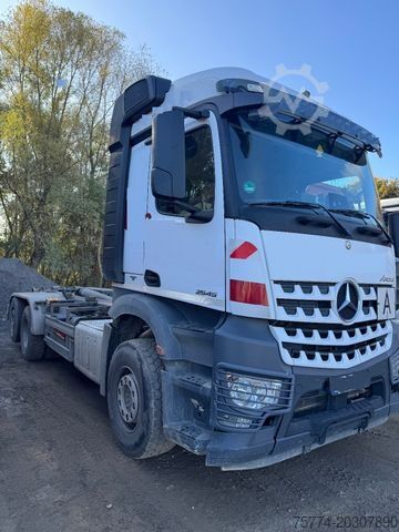 Abrollkipper MERCEDES-BENZ 2545 L/ Meiller Abroller/ Lenkachse