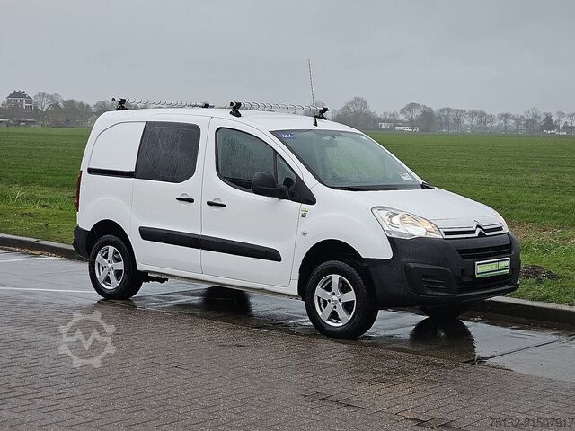 Bestelauto CITROEN BERLINGO 1.6 BHDI 100 CLUB 4X4