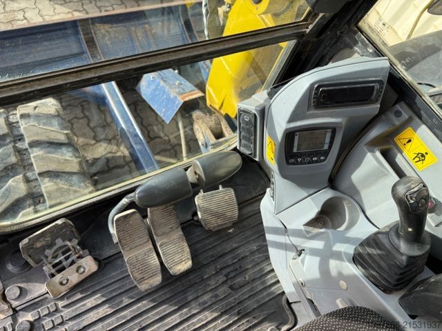 Minikotró KUBOTA KX080-4 / ZSA / 3 x Löffel / VAH / Deutsch