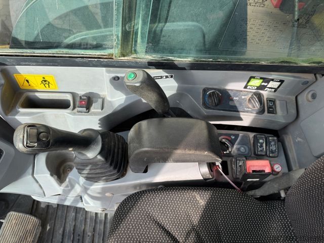 Minikotró KUBOTA KX080-4 / ZSA / 3 x Löffel / VAH / Deutsch