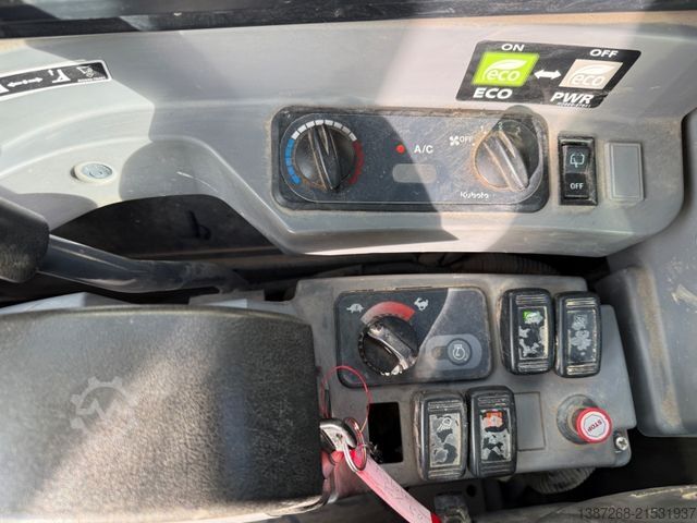 Minikotró KUBOTA KX080-4 / ZSA / 3 x Löffel / VAH / Deutsch