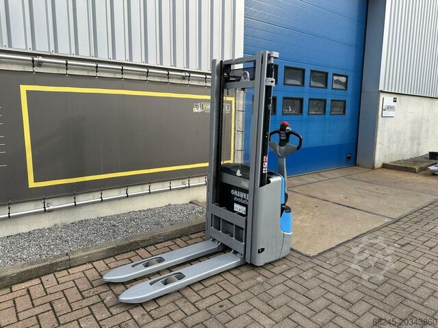 VS-22442 Compact electric stacker Still EXV10 year 2018 STILL EXV10
