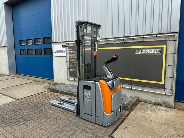 VS-22446 Elektrische triplex stapelaar Still 4.716mm weinig uren STILL EXVSF14