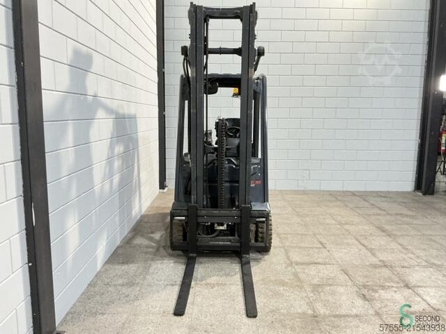 Empilhador Linde E16-02