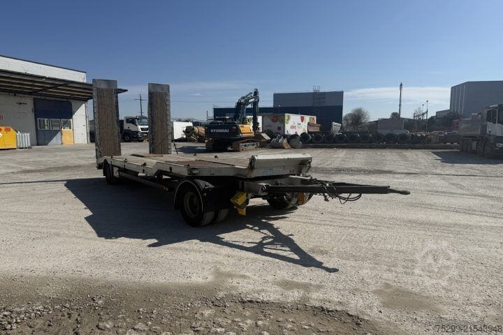 Remorque porte-engins surbaissée Schwarzmüller AZ Tieflader / Swiss-Vehicle