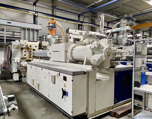 Máquina de moldagem por injecção KraussMaffei KM 800-5000 MC