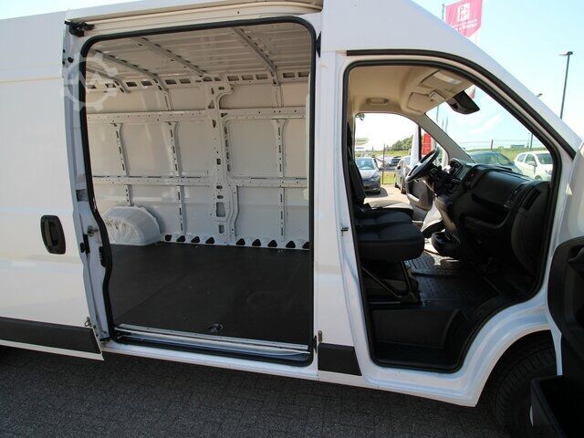 Dodávka Fiat Ducato 35 MJet L4H2 KAMERA+TEMPOMAT+270°TÜR+AHK