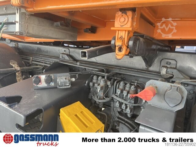 Billenő teherautó Iveco Trakker AD190T36WP 4x4, Kran,