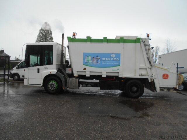 Garbage truck Mercedes-Benz ECONIC