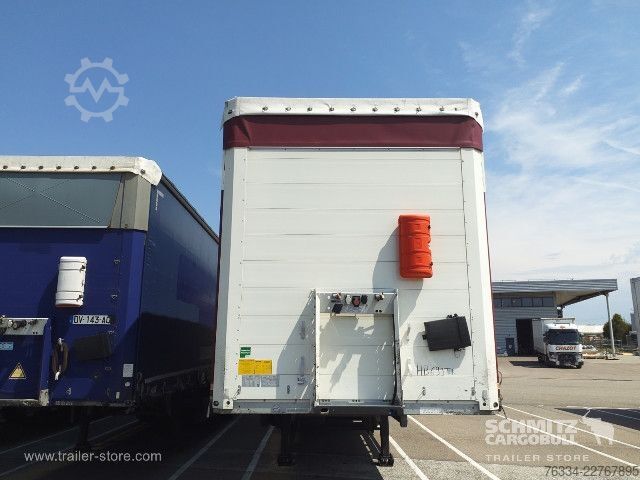 Semi-reboque aberto com lona Schmitz Cargobull Semitrailer Curtainsider Standard