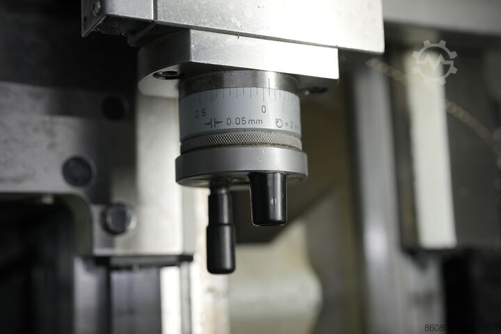 Soustruh hrotový GDW LZ 400S