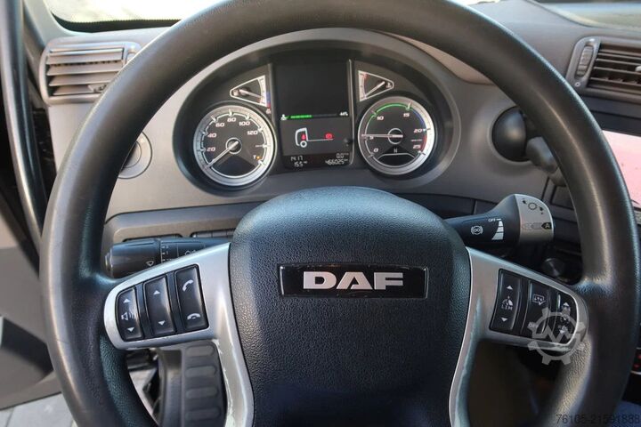 Walizka DAF CF 410 DAF CF 410 Black Edition Dhollandia klep...