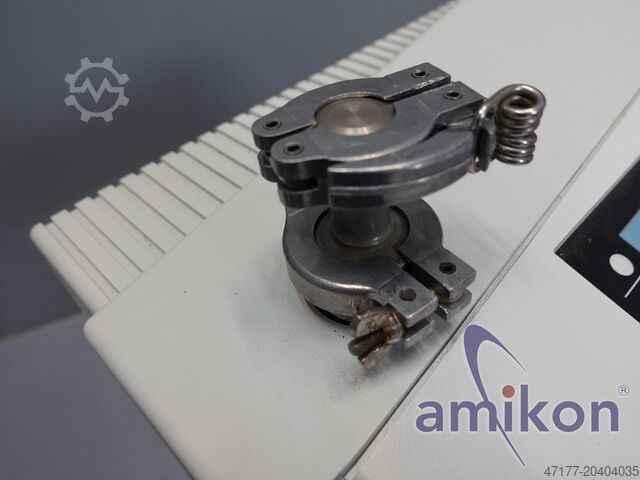 Détecteur professionnel de fuites à l'hélium Leybold Phoenix L 300