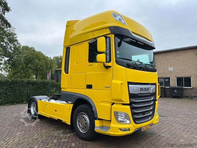 Standaard-SZM DAF XF 450 FT