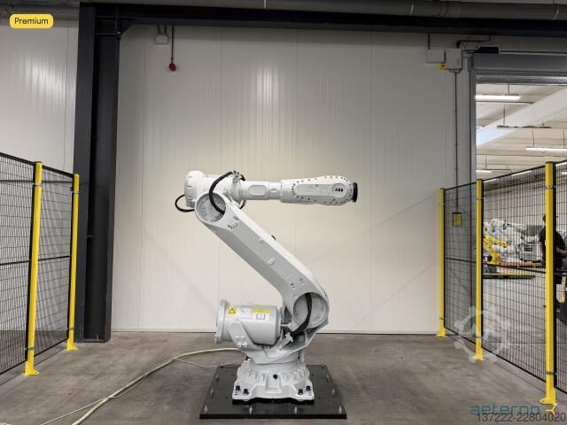 Robot ricondizionato con 1 anno di garanzia ABB IRB 6700-155/2.85