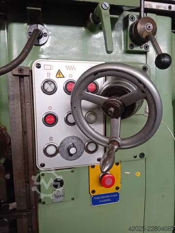 Gereedschapsfreesmachine, traploos KORRADI FP 2