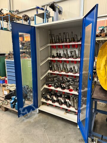 Ormarić za alat sa držačem za alate  SK 50 Werkzeugaufnahmen