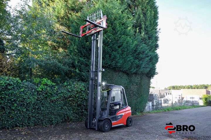 Forklift Linde H35D-01 1202