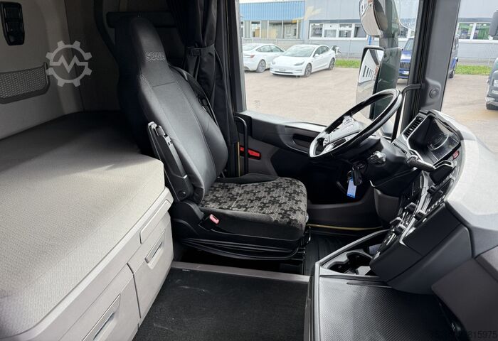 Τυπική μονάδα τράκτορα Scania R 450 A 4x2 Retarder / Swiss-Vehicle