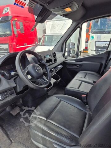 Box truck Mercedes-Benz Sprinter 314 CDI