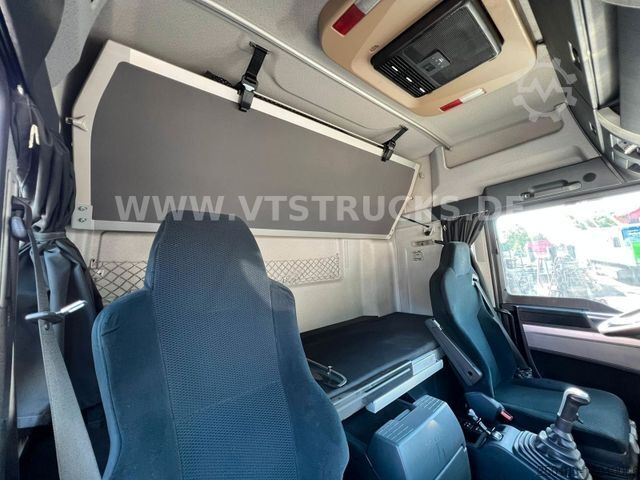 Roll-off tipper truck MAN TGX 26.480 6x2 Euro 5 HIAB-Abrollkipper