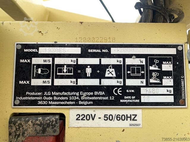 Makazasti podizni sto JLG 1930ES (8m)